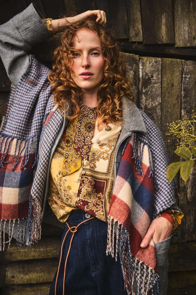 Ponczo Damskie AW24 #11 BS Krata Pepitka