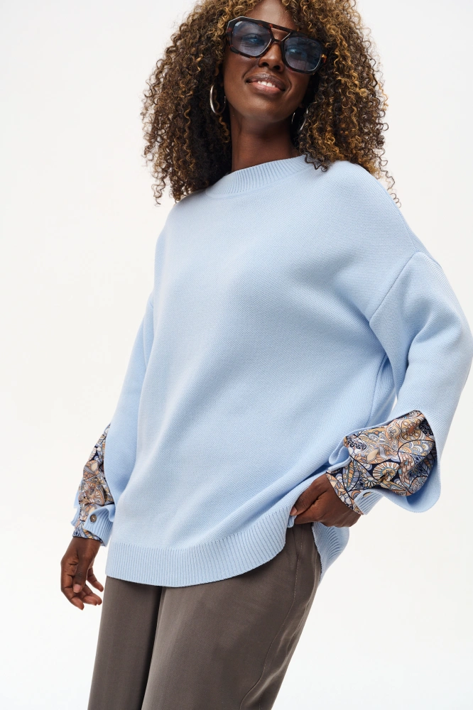 Sweter damski z dekoracyjnymi rękawami Celeste 2 Light Blue / 16250 Zenit