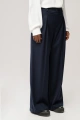 Spodnie garniturowe z zakładkami z przodu wide leg Florencja Dark Navy