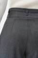 Eleganckie spodnie z karczkiem i wiązaniem Amanda Dark Gray