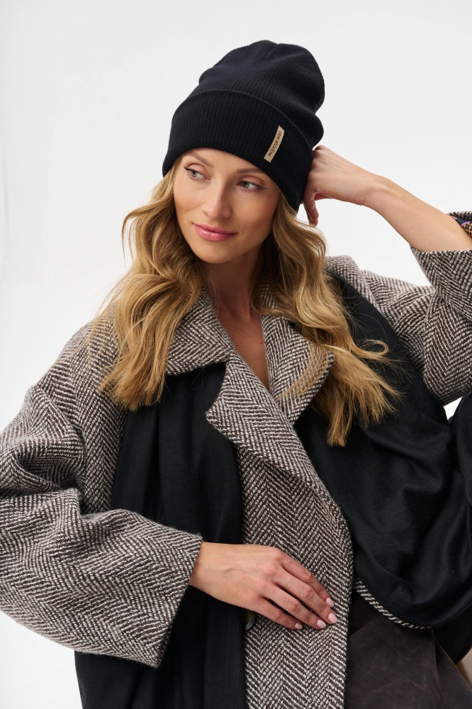 Prążkowana czapka damska typu beanie z wywinięciem Uma Black