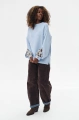 Sweter damski z dekoracyjnymi rękawami Celeste 2 Light Blue / Dpa 153A