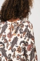 Bluzka wiskozowa z wzorem paisley, dekolt wykończony falbanką i koronką w stylu boho Zigi Light Beige
