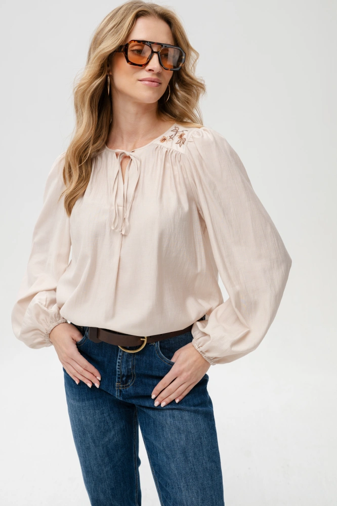 Bluzka damska z haftem Roko Light Beige