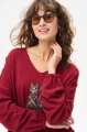 Sweter w serek z aplikacją Kety Wine