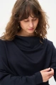 Wiskozowa bluza z dekoracyjnym dekoltem typu "woda"  Tracy Dark Navy